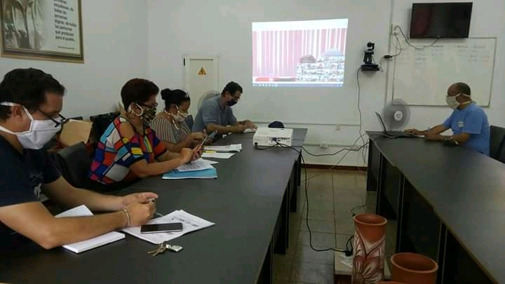 Encuentro de trabajo para consolidar las acciones a implementar para el reinicio del curso docente