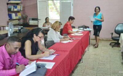 La UMoa celebra su 47 aniversario con éxito en la formación científica del claustro