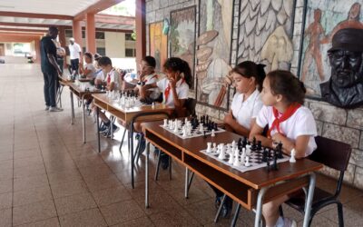 Simultánea de Ajedrez en la Universidad de Moa: Un Encuentro de Estrategia, Disciplina y Cultura