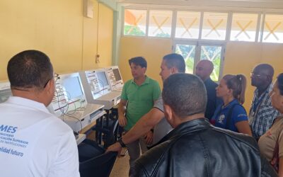 Directivos de Cubaniquel Recorran los Nuevos Laboratorios de la Universidad de Moa: Innovación para el Futuro